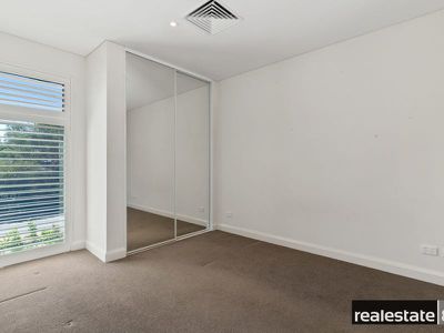 18 / 12 Sonnet Close, Woodlands