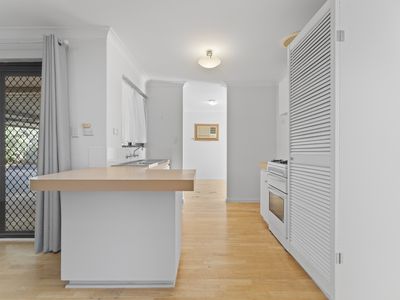 72 Cambridge Crescent, Cooloongup