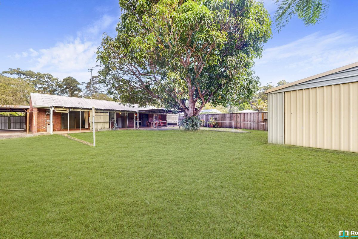 8 Palm Grove Crescent, Tewantin