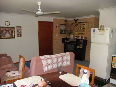 403 The Lakes Way, Tuncurry