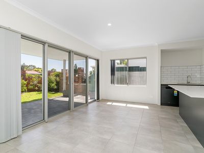 127 Walter Road East, Bassendean