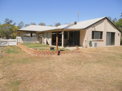 15 Mclucas Crescent, Wondai