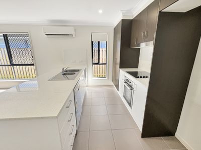 27 O'Reilly Drive, Coomera