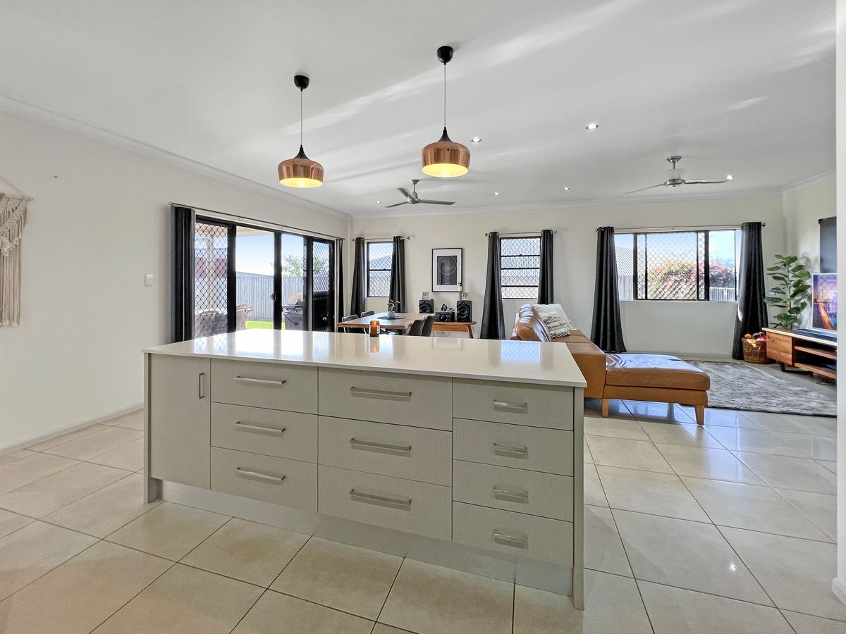 18 Gargan Lane, Atherton