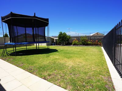 86 St Stephens Cres, Tapping