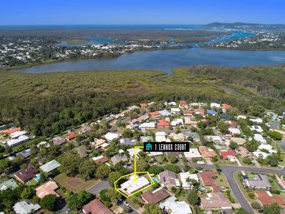 1 Lennox Court, Tewantin