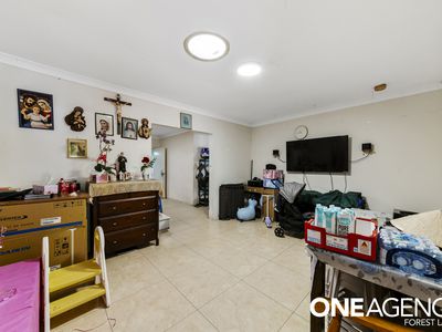 62 Poinsettia Street, Inala