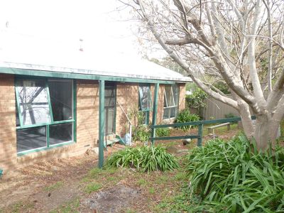 24 Hanley Cres, Seymour