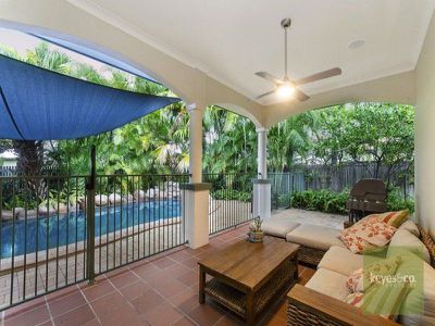 10 Westminster Mews, Douglas