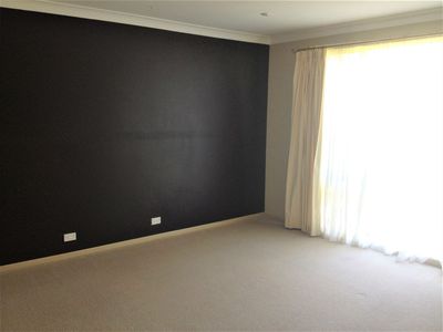 28 Lyra Drive, Lake Tabourie