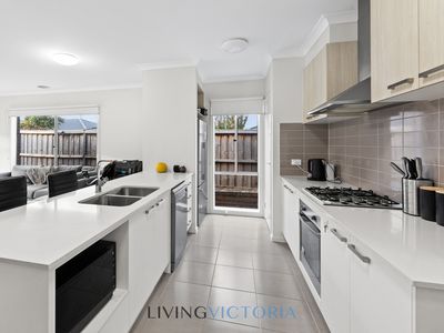 31 Houston Drive, Thornhill Park