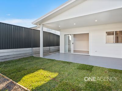 50a Honeycomb Street, Horsley