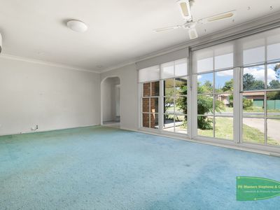 24 Somers Place, Blayney