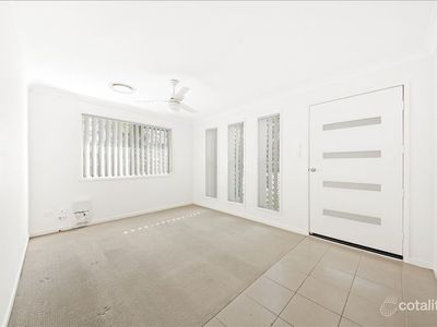 17 Adam Court, Kallangur