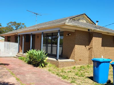 4 Highview Avenue, Cranbourne