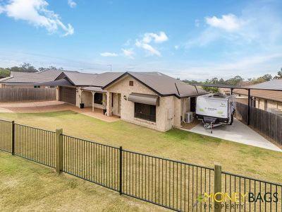 1 Creekside Crescent, Jimboomba