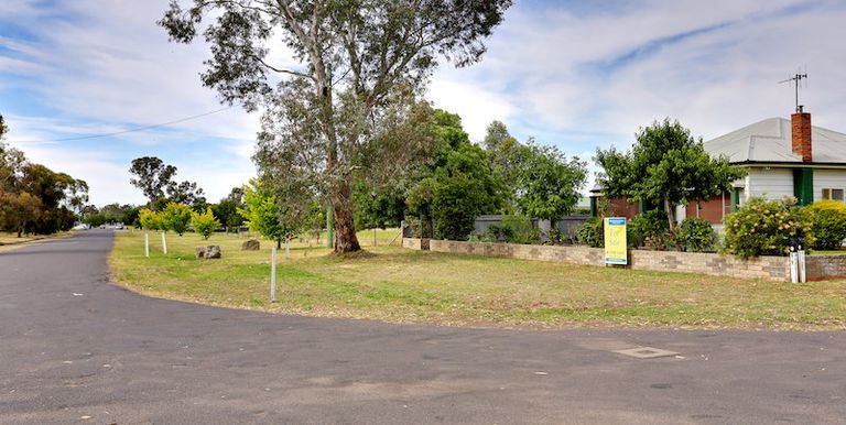 67 Weir Street, Euroa