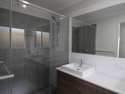 24 Sage Wy, White Rock