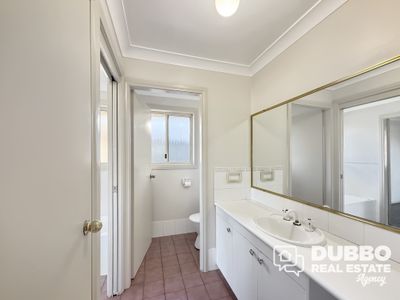 7 Kestrel Close, Dubbo