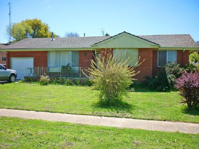 4 Torrens Street Street, Blayney