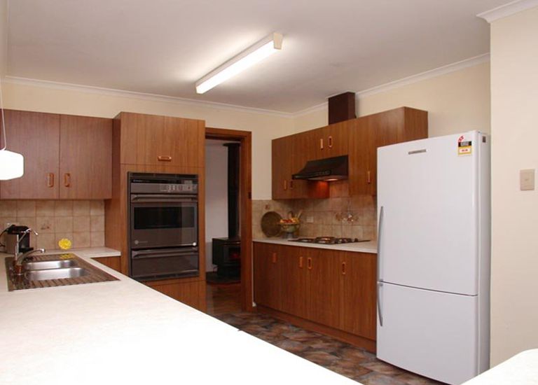 15 Tyson Avenue, Trott Park