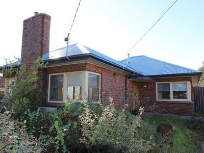 1 Meakin Street, East Geelong