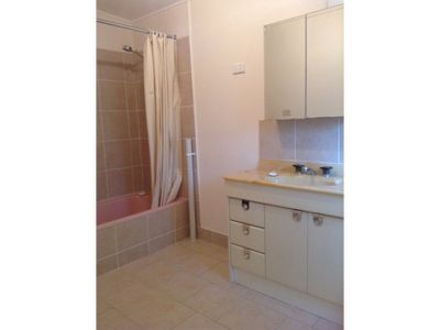 2 / 64 Windang Road, Windang