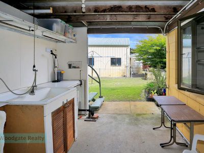 1 Wattle St, Woodgate