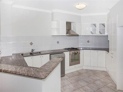 4 / 14-16 Church  St, North Wollongong