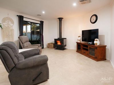 16 BIRKDALE TERRACE, Wodonga