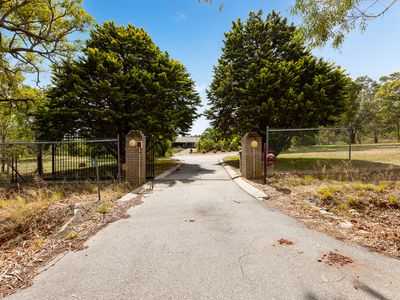 8 Mckenize Grove, Kelmscott