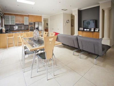 15 Highwood Drive, Hillside