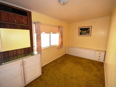 118 Cassowary Street, Longreach