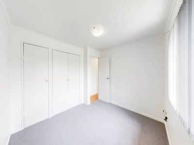 9 Knightsbridge Crescent, Rochedale South