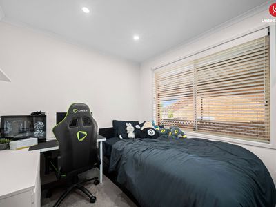 2 / 2 Markovina Street, Edensor Park