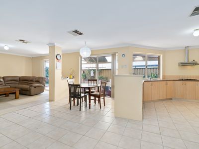 15 Tranby Way, Bertram