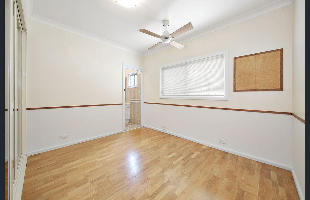 886 Forest Road, Peakhurst