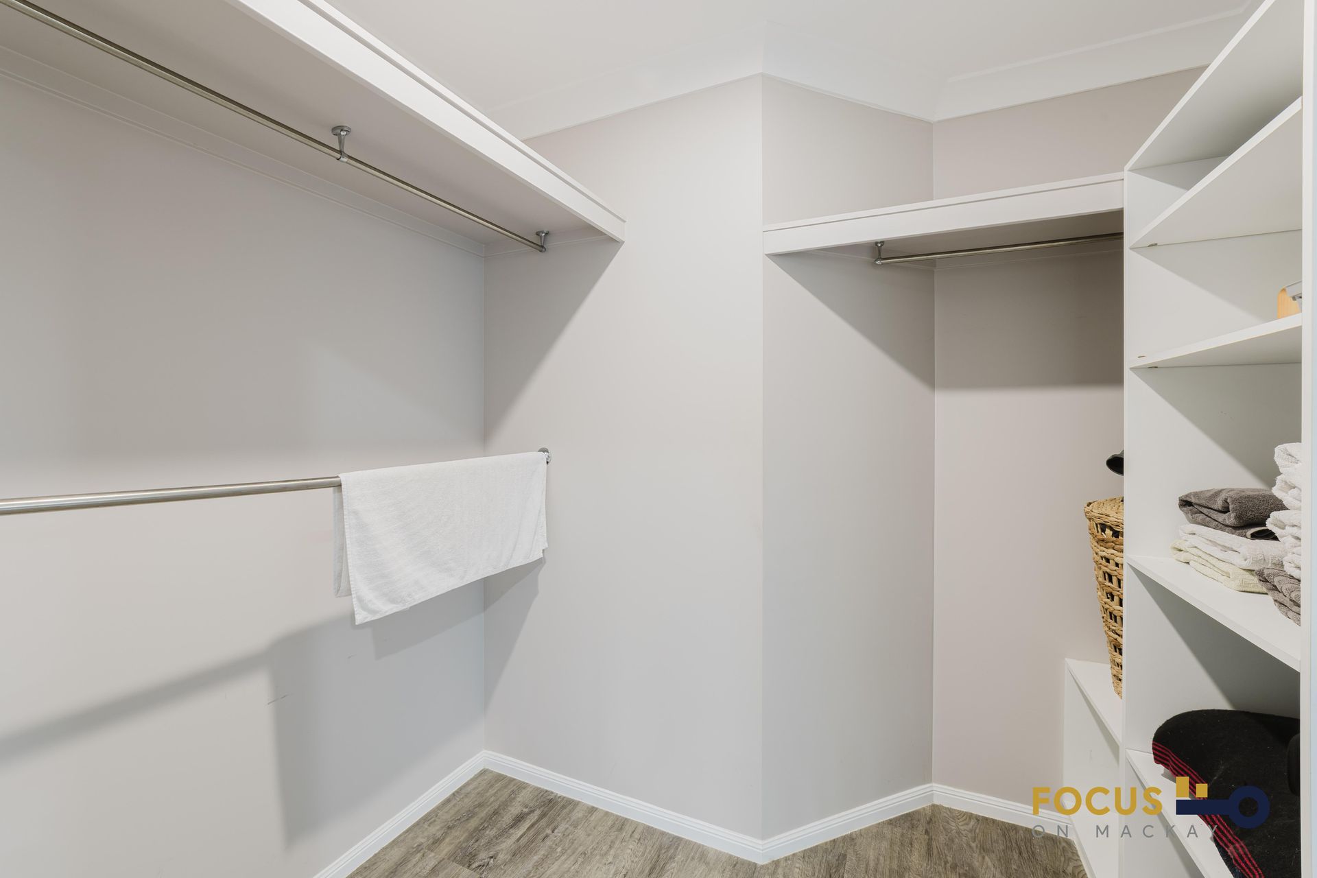 5 Kensington Court, Glenella