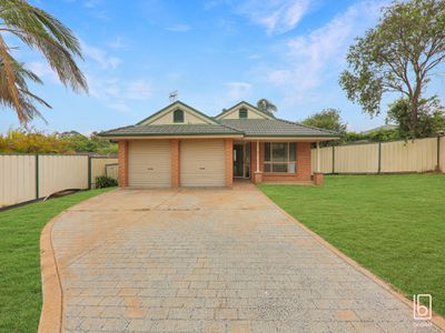 4 Corey Place, Lake Haven