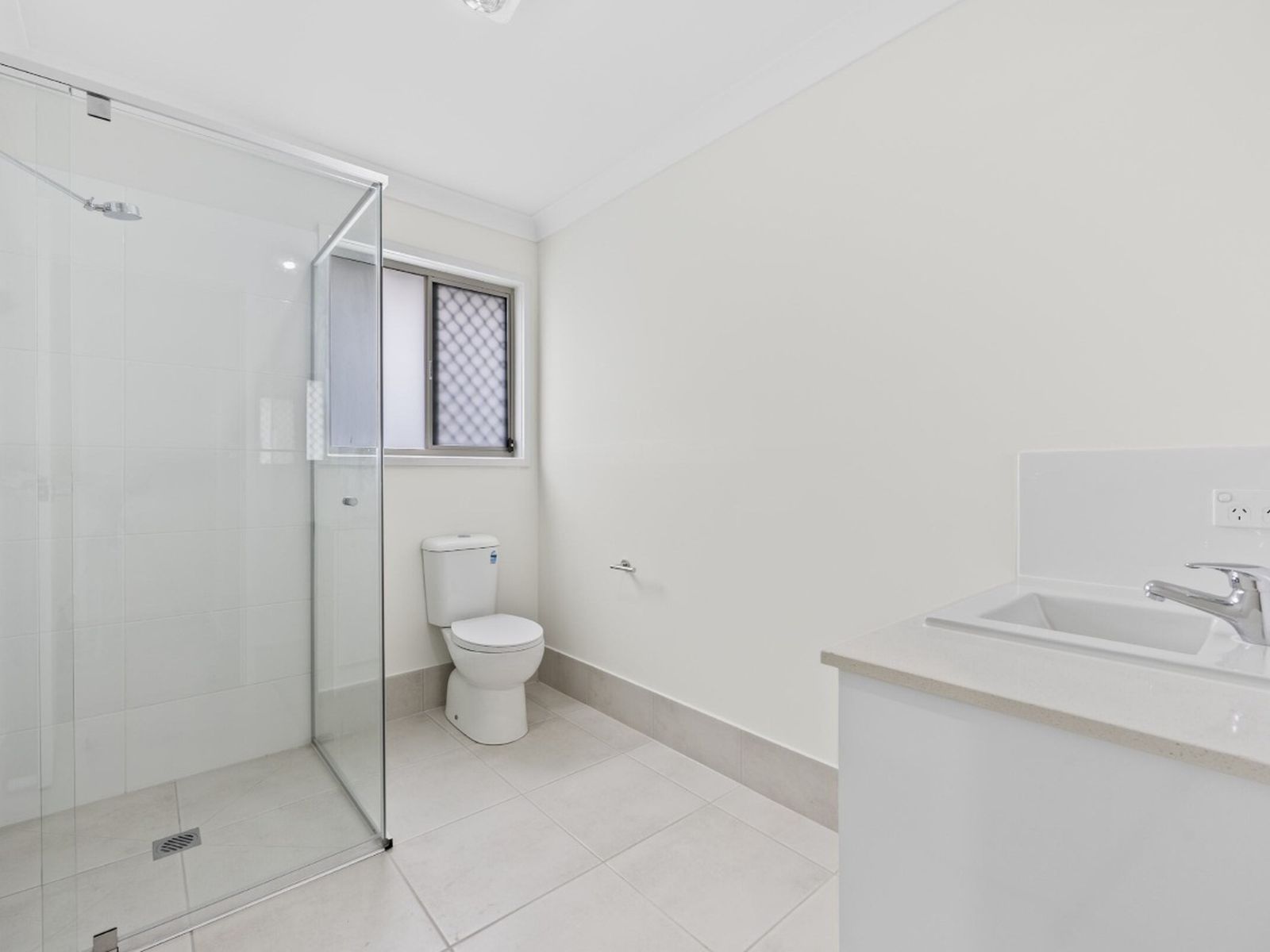 3+2 Dual Key $1,069,000 High Rental! 