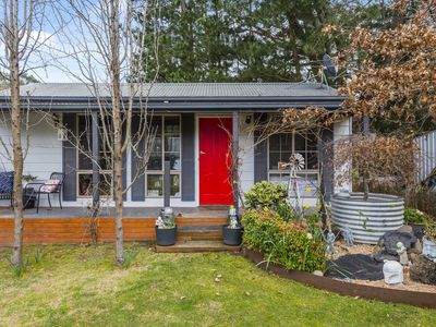 10 Hotham Avenue, Mount Macedon