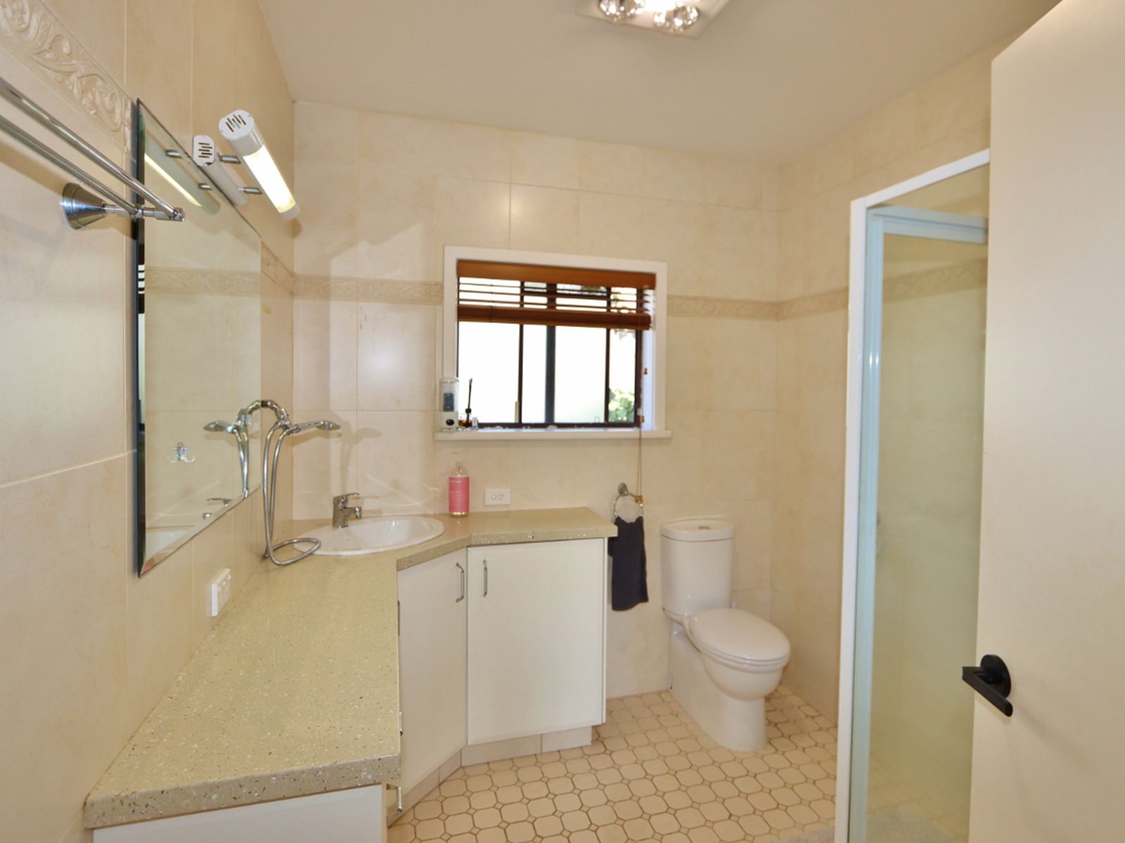 35 Cocora Street, Eden