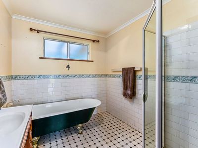 15 Chapman Road, Millicent