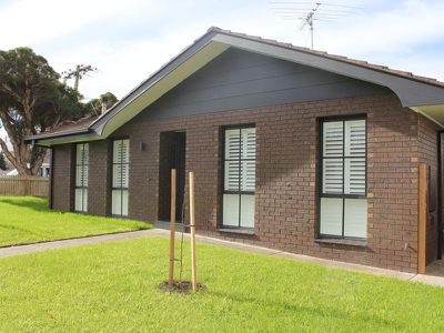 8 Stinton Avenue, Newtown