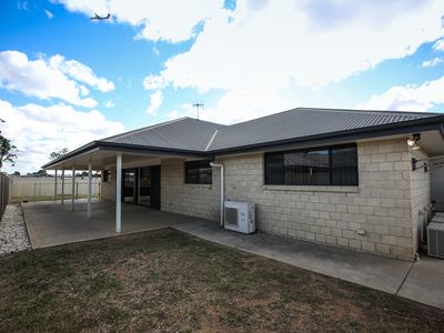 2 Clews Lane, Moranbah