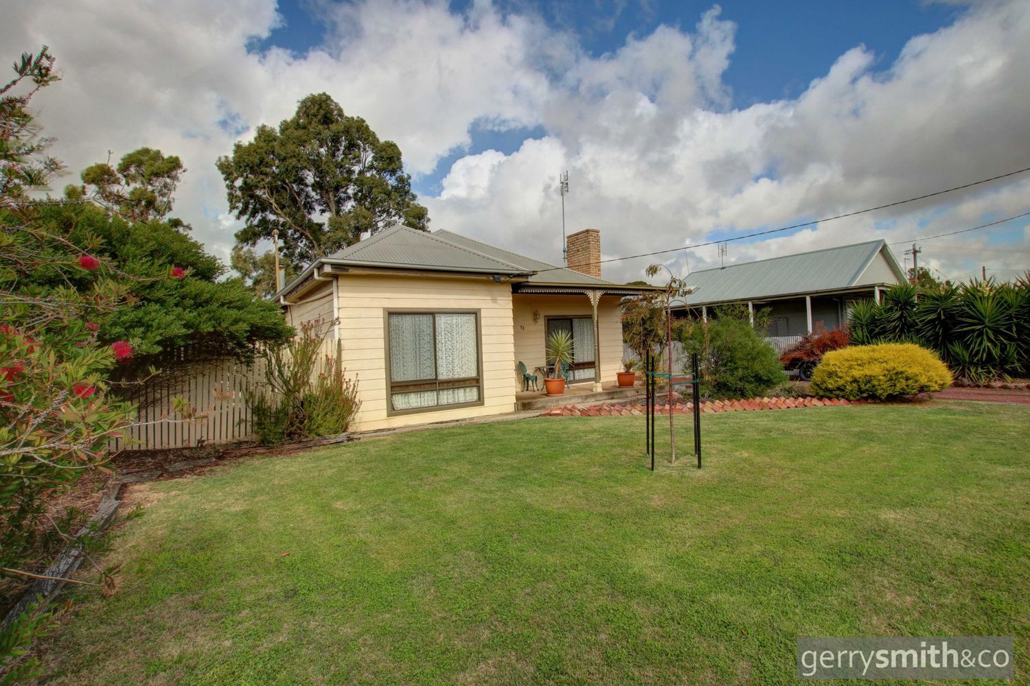 72 Williams Road, Horsham