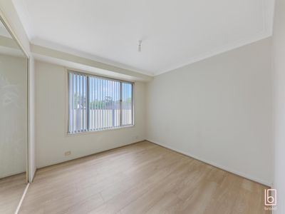 4 Corey Place, Lake Haven