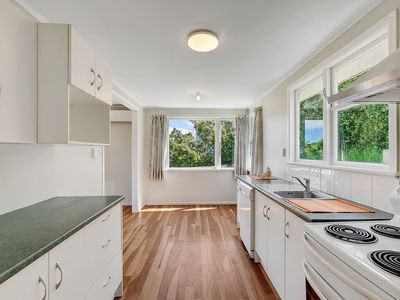 16 Komata Grove, Waitangirua