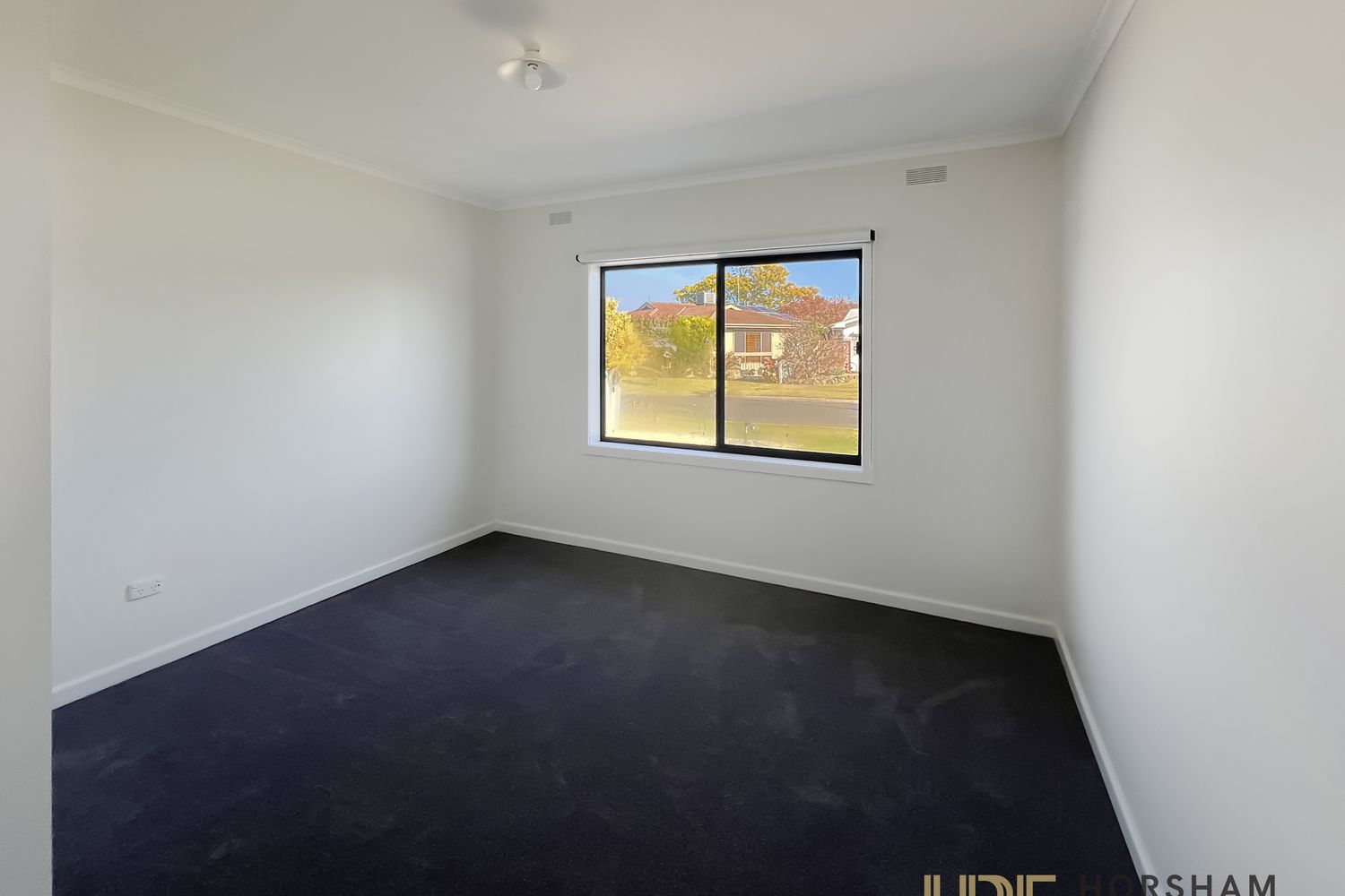6 Queen Street, Horsham