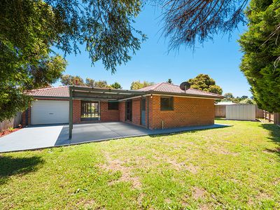 6 Silk Court, Epping